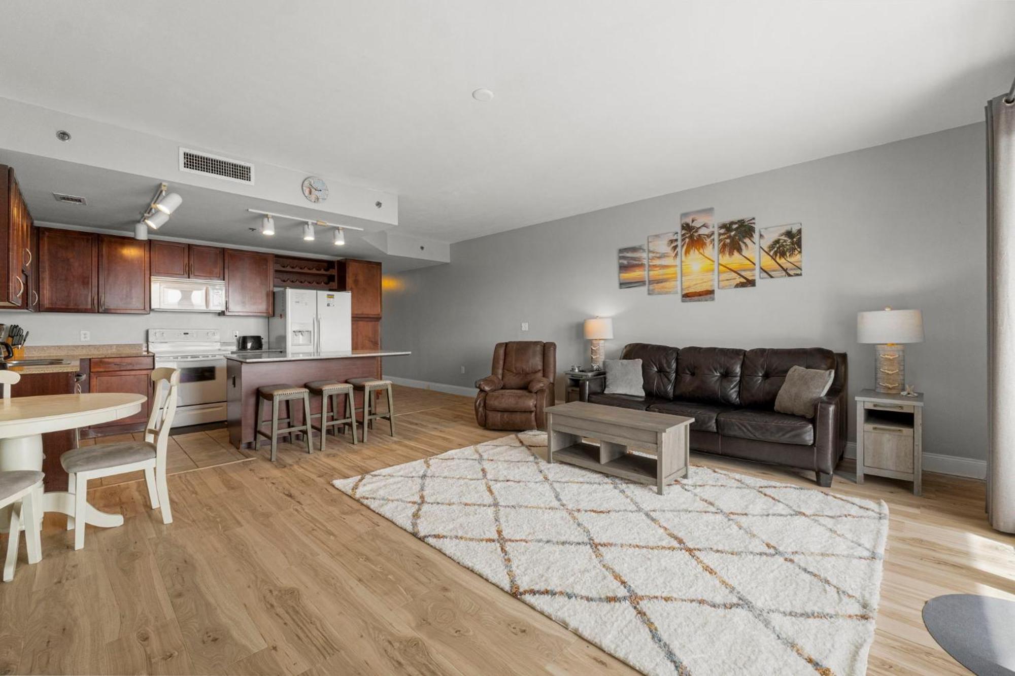 Ocean View 10Th Floor Condo At The Laketown Wharf 1004 Panama City Beach Exterior foto